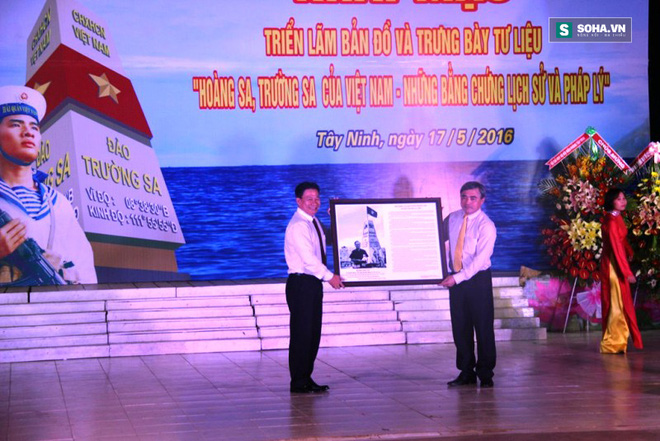 ការតាំងពិព័រណ៍ “Hoang Sa, Truong Sa របស់វៀតណាម- ភស្តុតាងប្រវត្តិសាស្រ្តនិងច្បាប់”